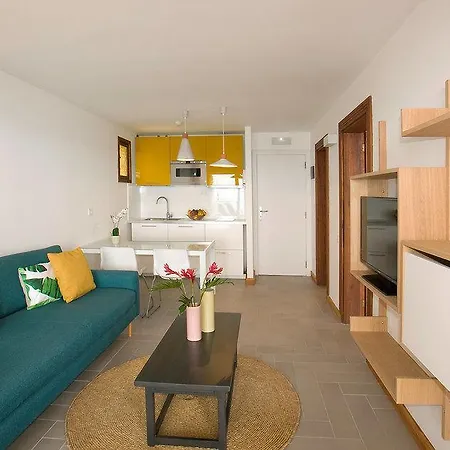 Buganvilla (adults Only) *